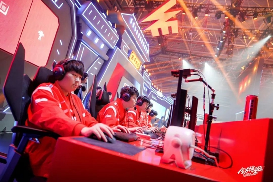 际舞台上的 际舞台上的